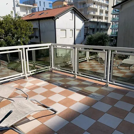 Monica Foscolo Apartment *